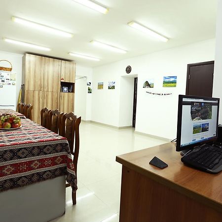 Byron Hostel Ереван Екстериор снимка