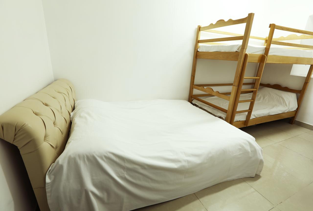 Byron Hostel Ереван Екстериор снимка